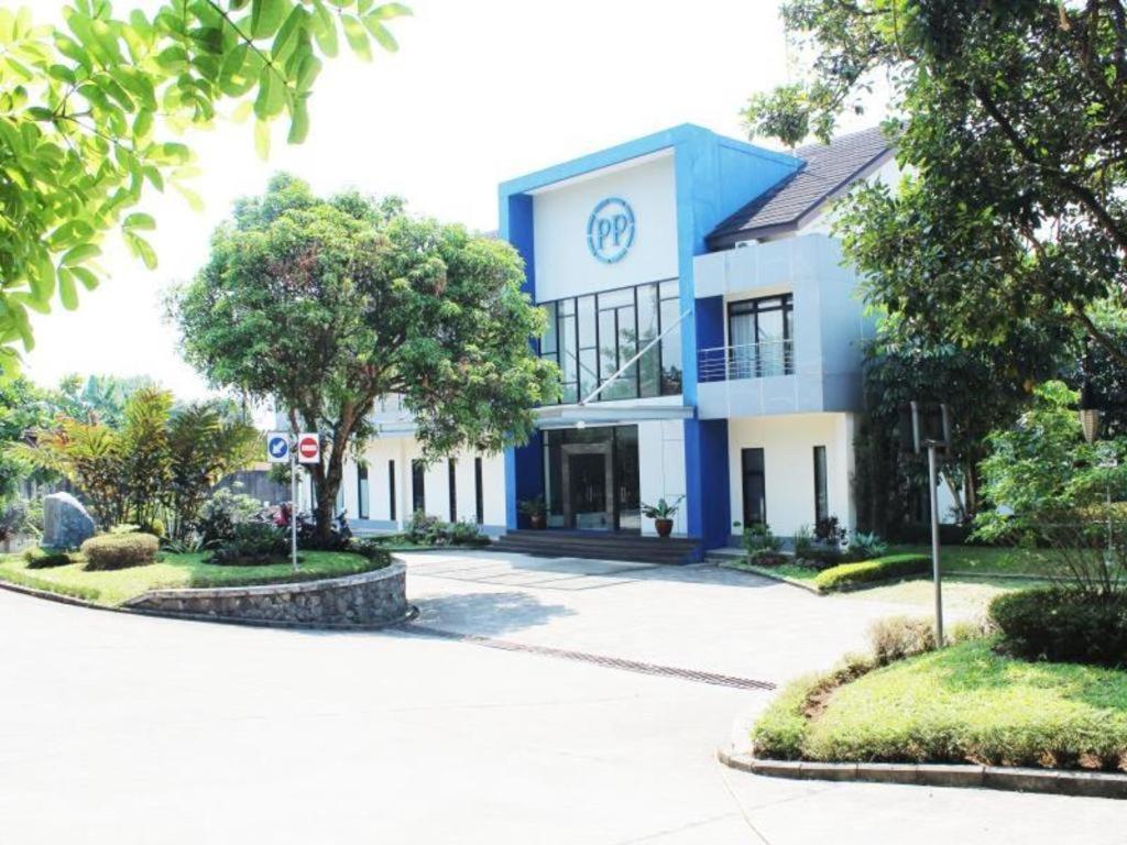 Pp University Cisarua Exterior photo